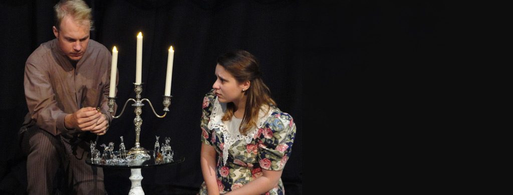Towngate Theatre presents The Glass Menagerie