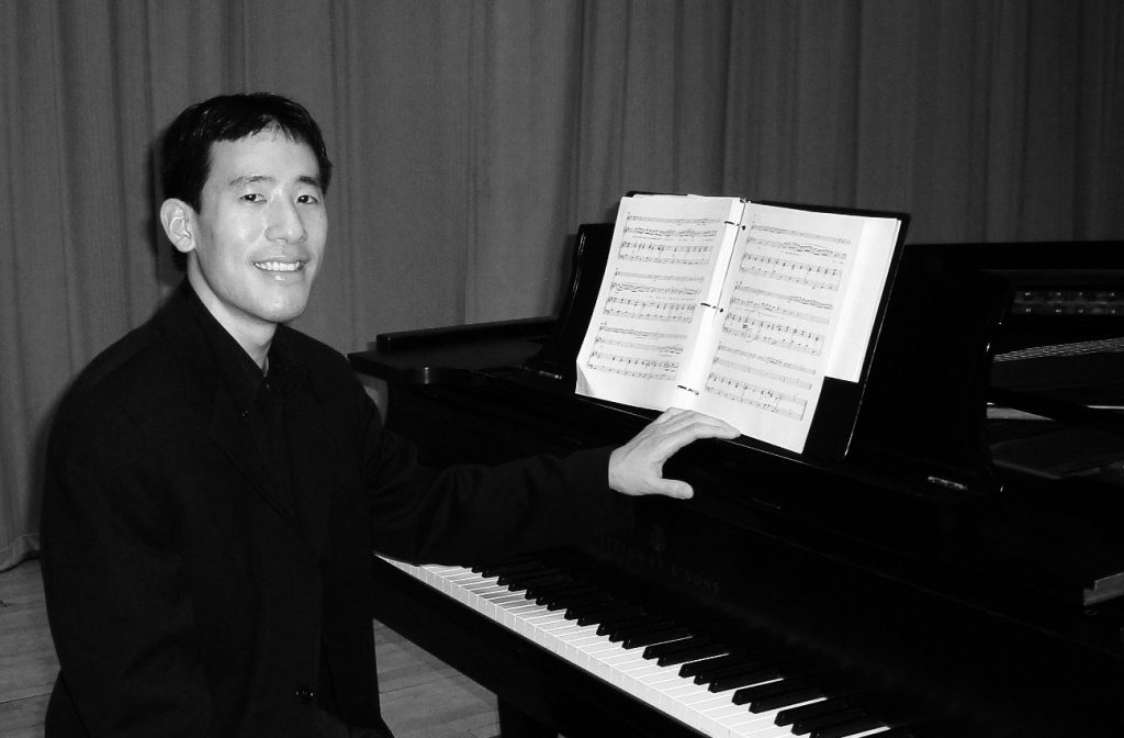 Pianist Gerald Lee Performs at the Stifel Mansion April 29